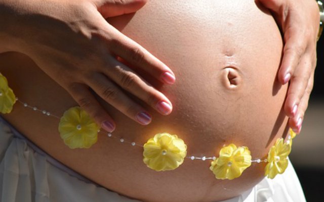 Foto de capa do artigo "Como saber se estou grávida? Sintomas de gravidez e testes"