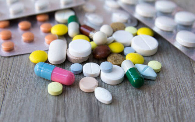 Foto de capa do artigo "Pomada ou comprimido? Qual o melhor remédio para afta?"