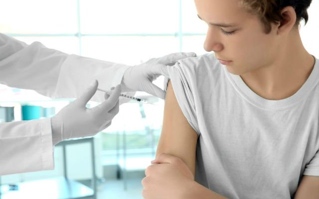 Foto de capa do artigo "Vacina da febre amarela: reações, preço, quando e onde tomar"