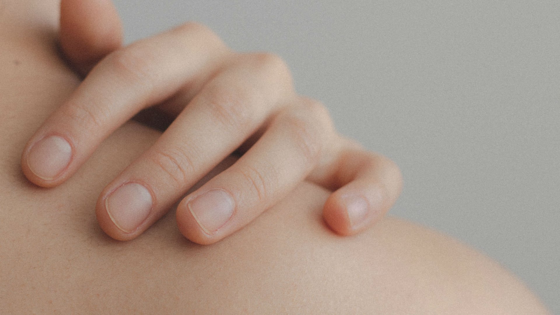 Foto de capa do artigo "Fungo presente na pele pode desencadear a dermatite atópica"