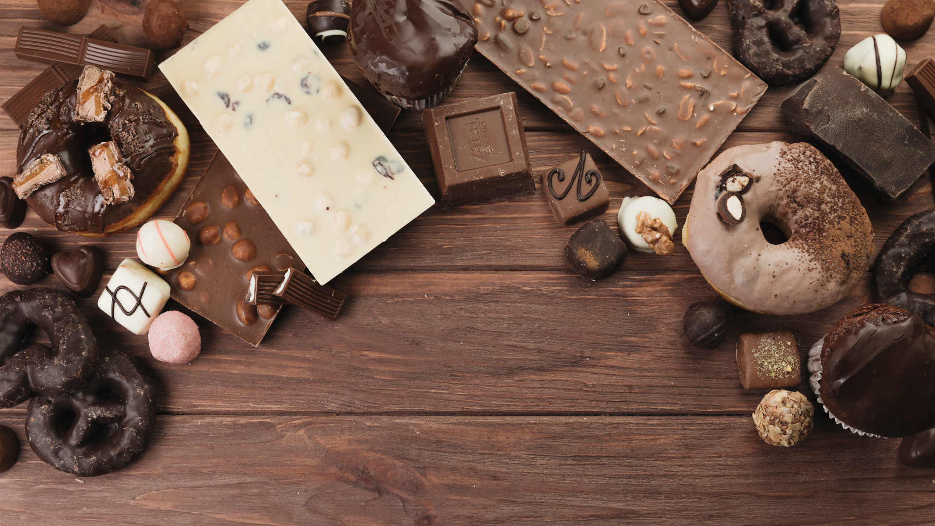 Foto de capa do artigo "Tipos de chocolate: têm diferença? Qual a composição?"