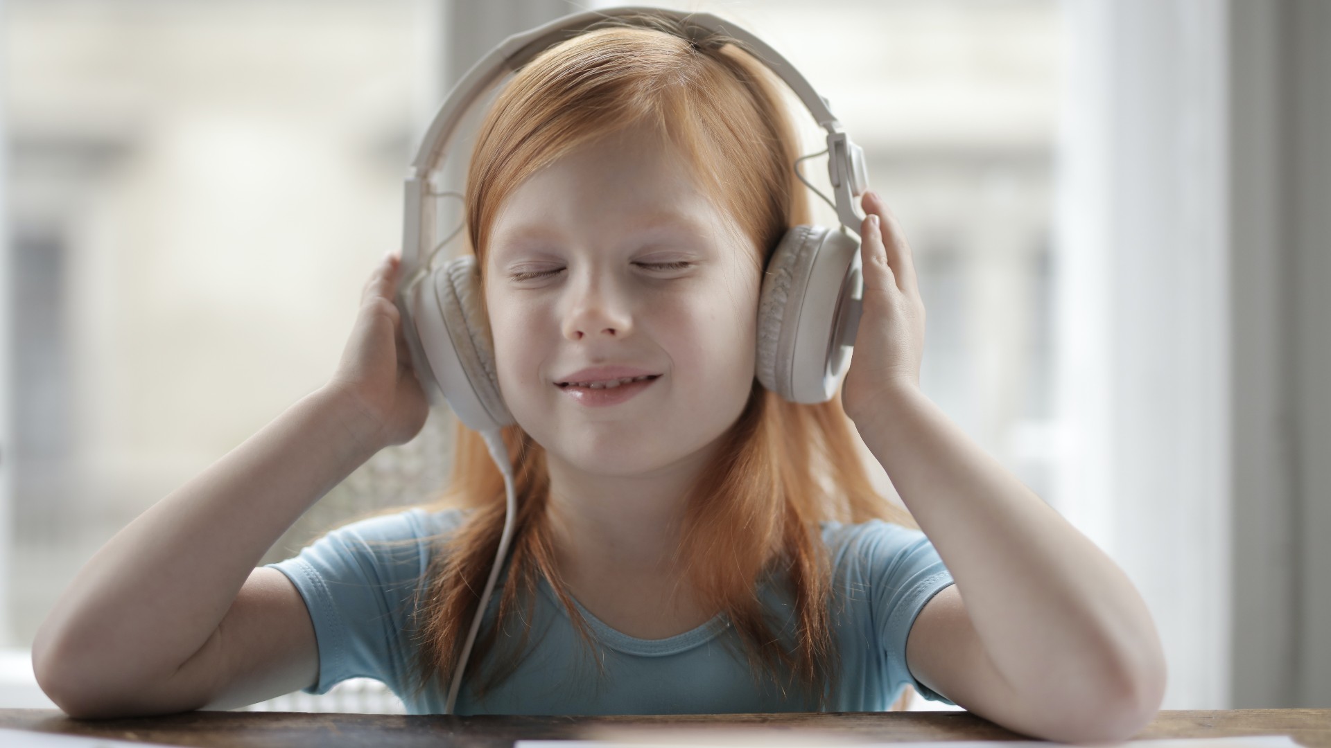 Foto de capa do artigo "Música para bebês e crianças: qual escolher? Veja benefícios"
