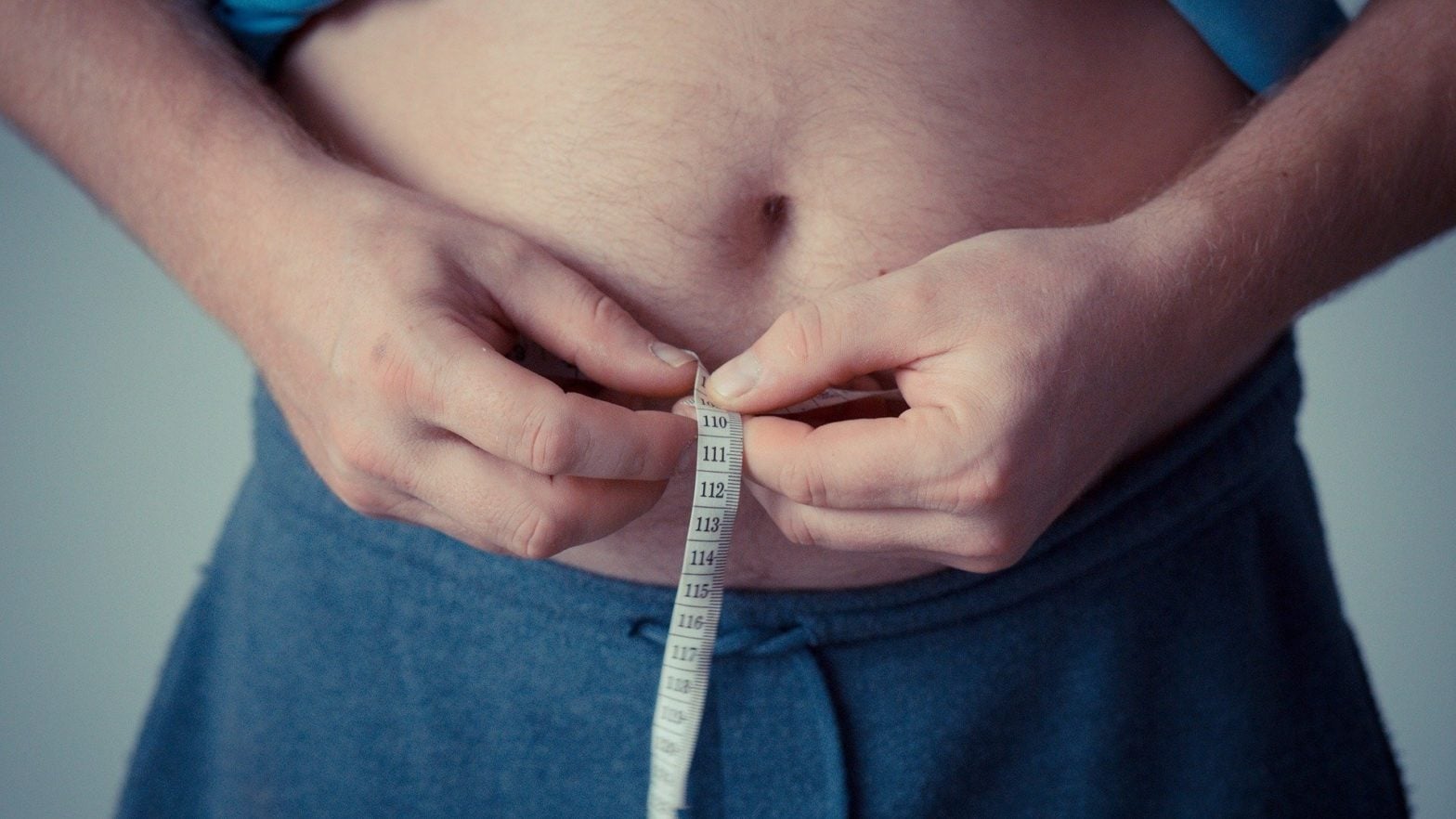 Circunferência abdominal: saiba as medidas ideais e como medir | MS