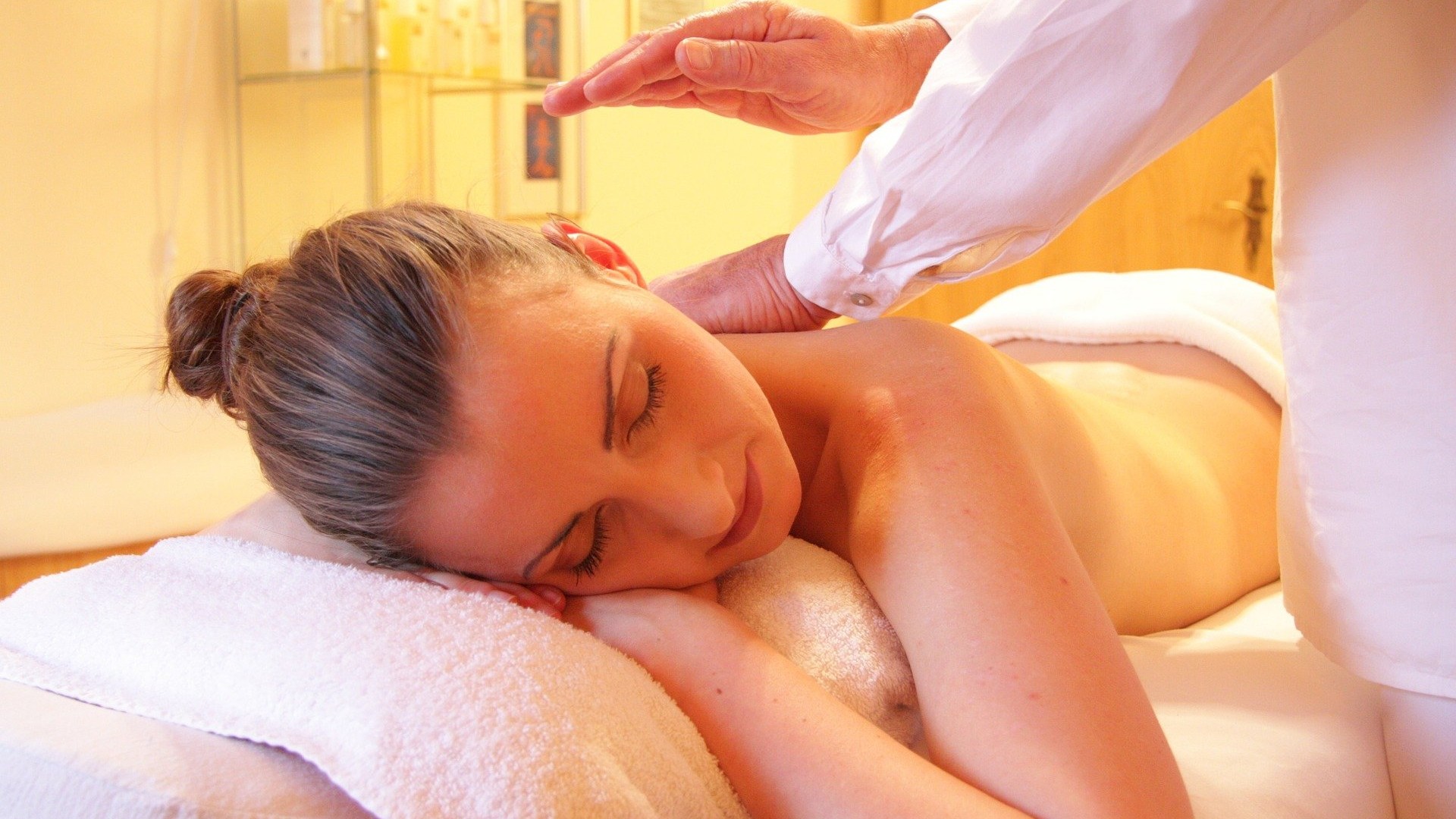 Foto de capa do artigo "Massagem modeladora: confira os principais benefícios da técnica"