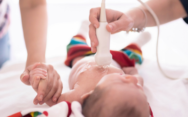 Cardiologista pediátrico faz acompanhamento especial em bebês e crianças desde a gestação