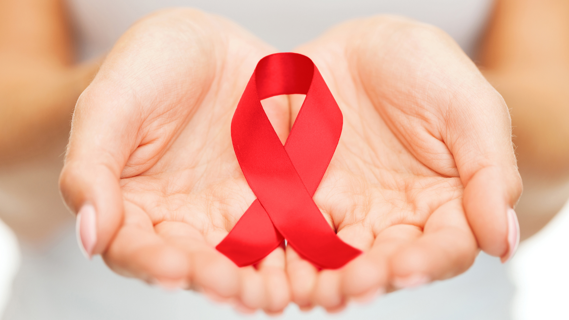 Foto de capa do artigo "Dezembro Vermelho: conscientização sobre o HIV e a Aids"