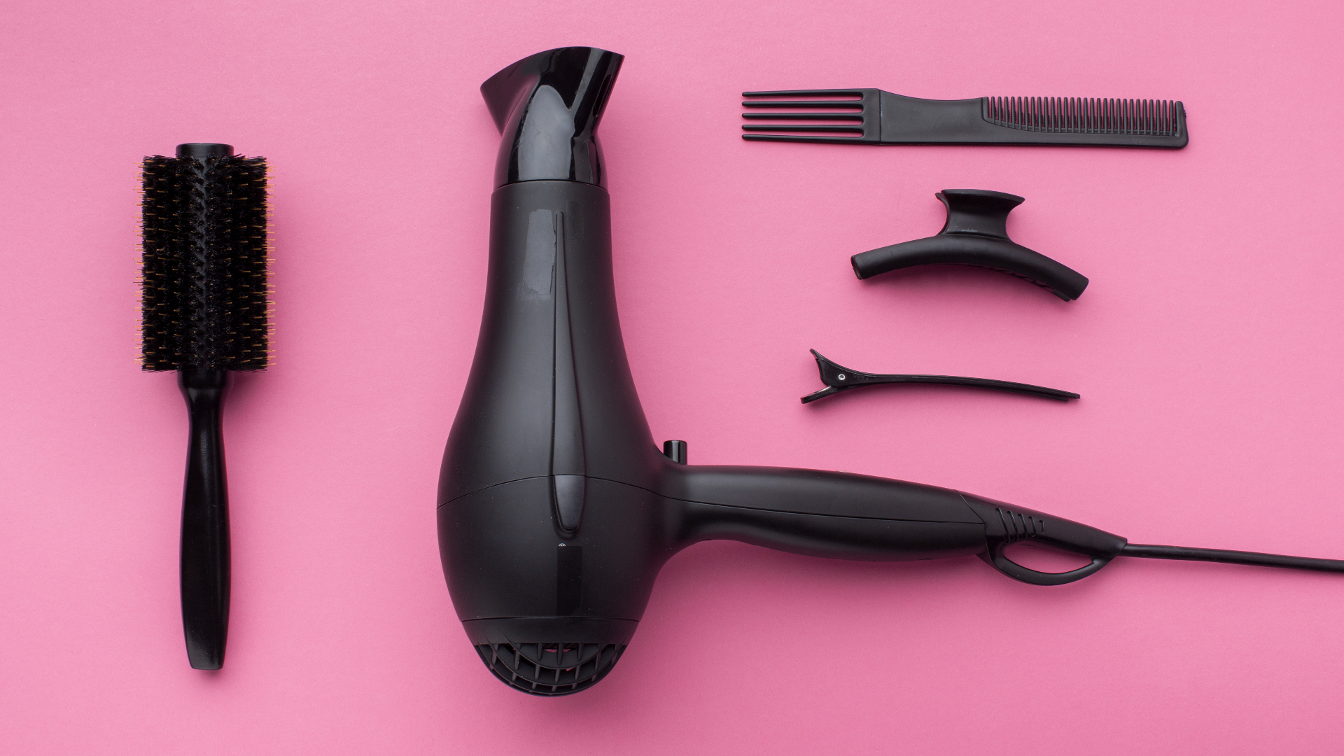 Foto de capa do artigo "Secador de cabelo: tipos, como escolher e como usar"